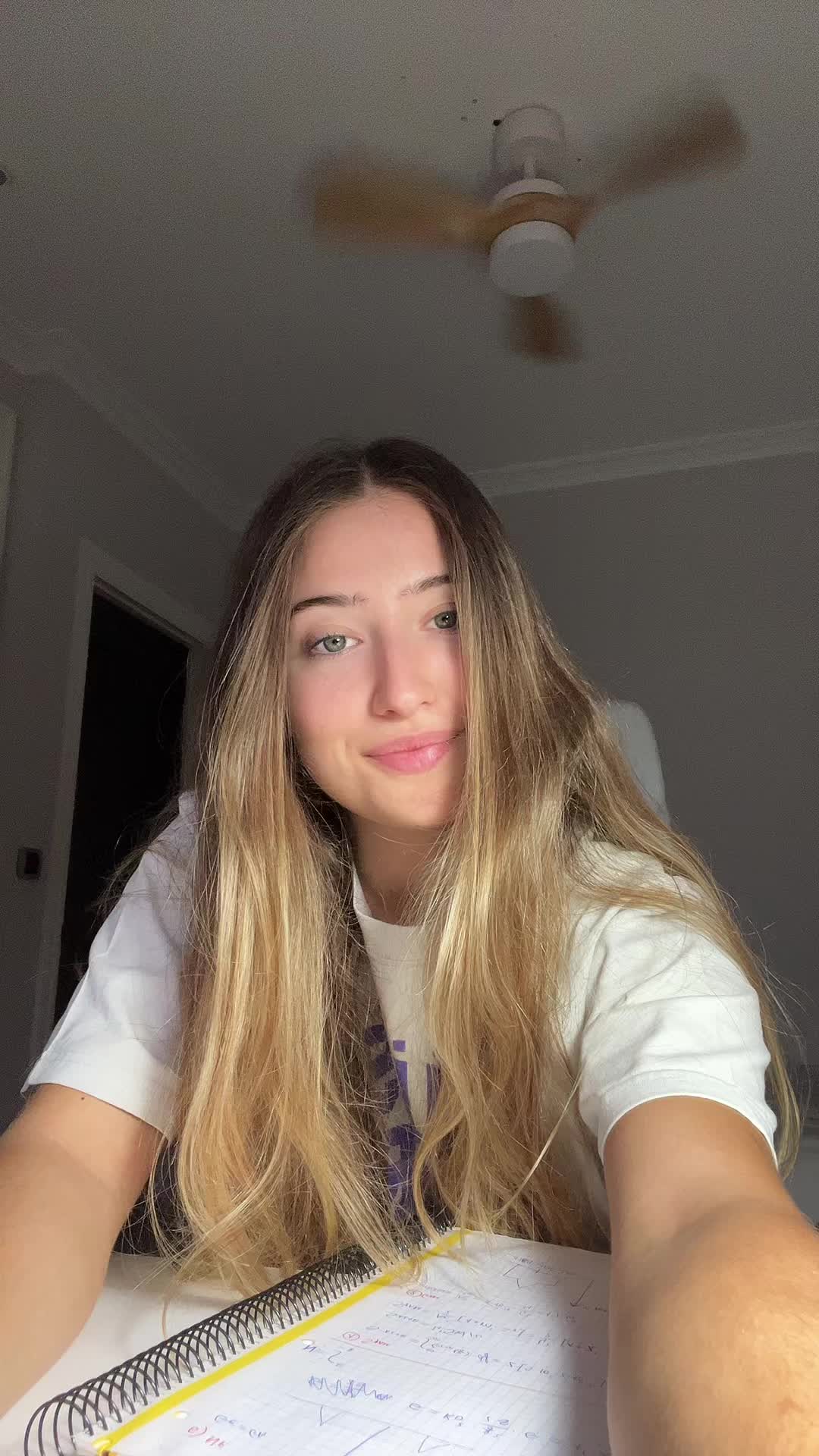 @Inesxu