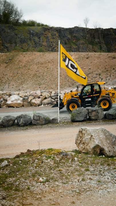 @JCB