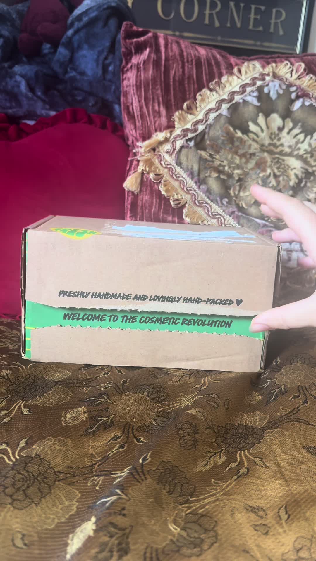 @lushjournalist
