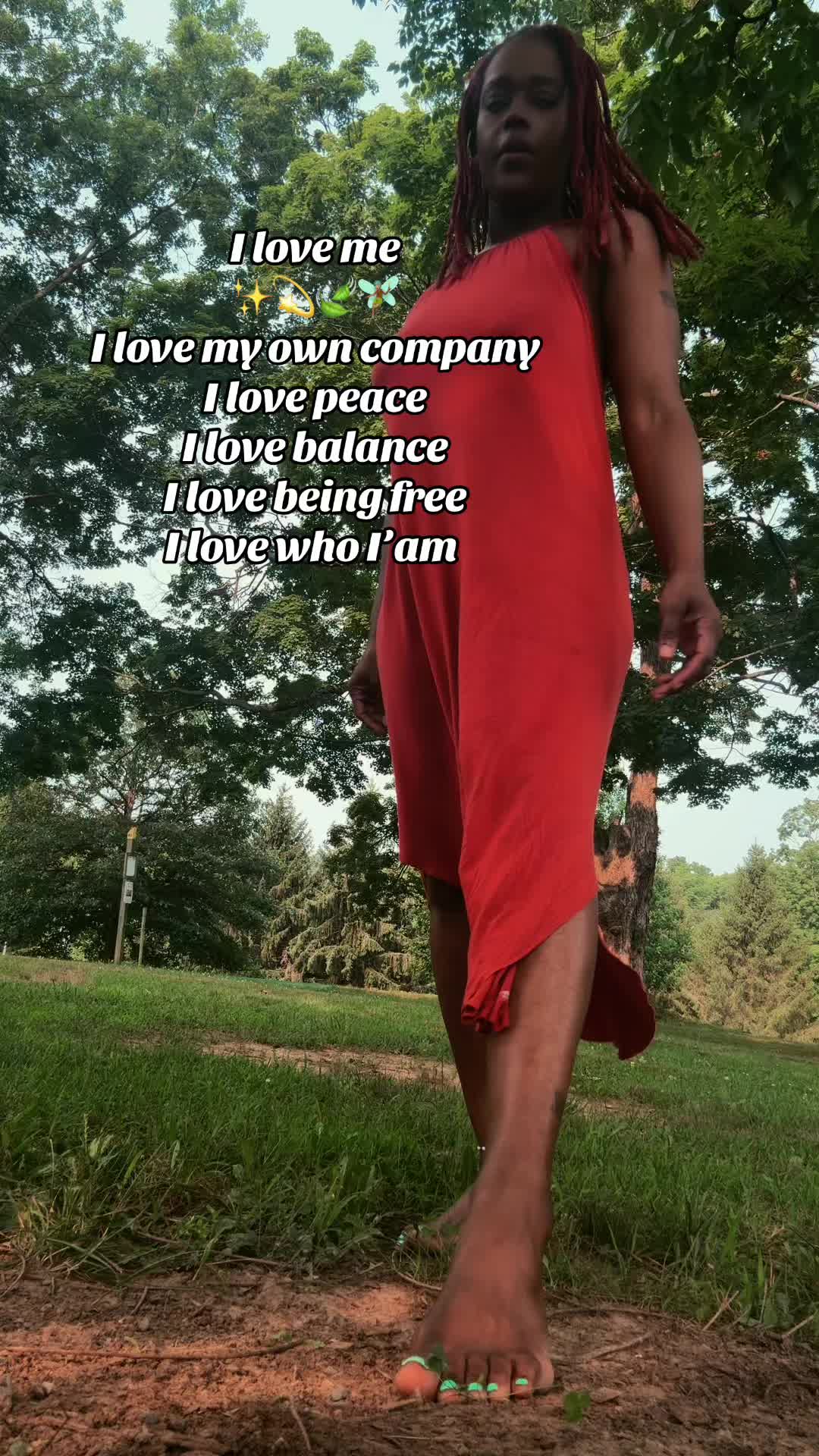 @deedivinegoddess