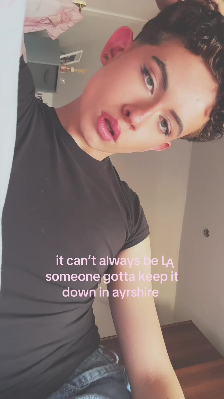 @j🪽.