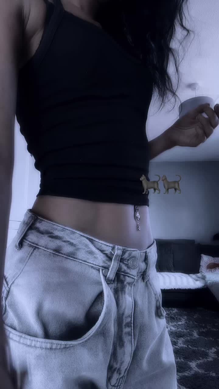 @ℭ𝔥𝔞𝔯𝔦𝔰✭🐈⬛