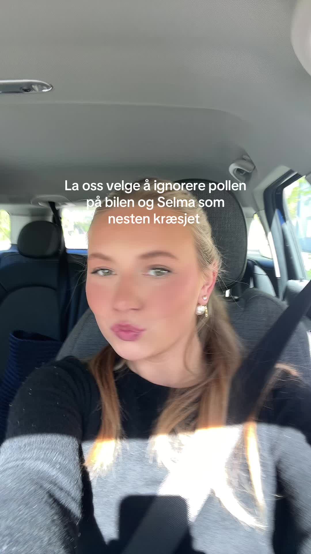 @anniesinclair