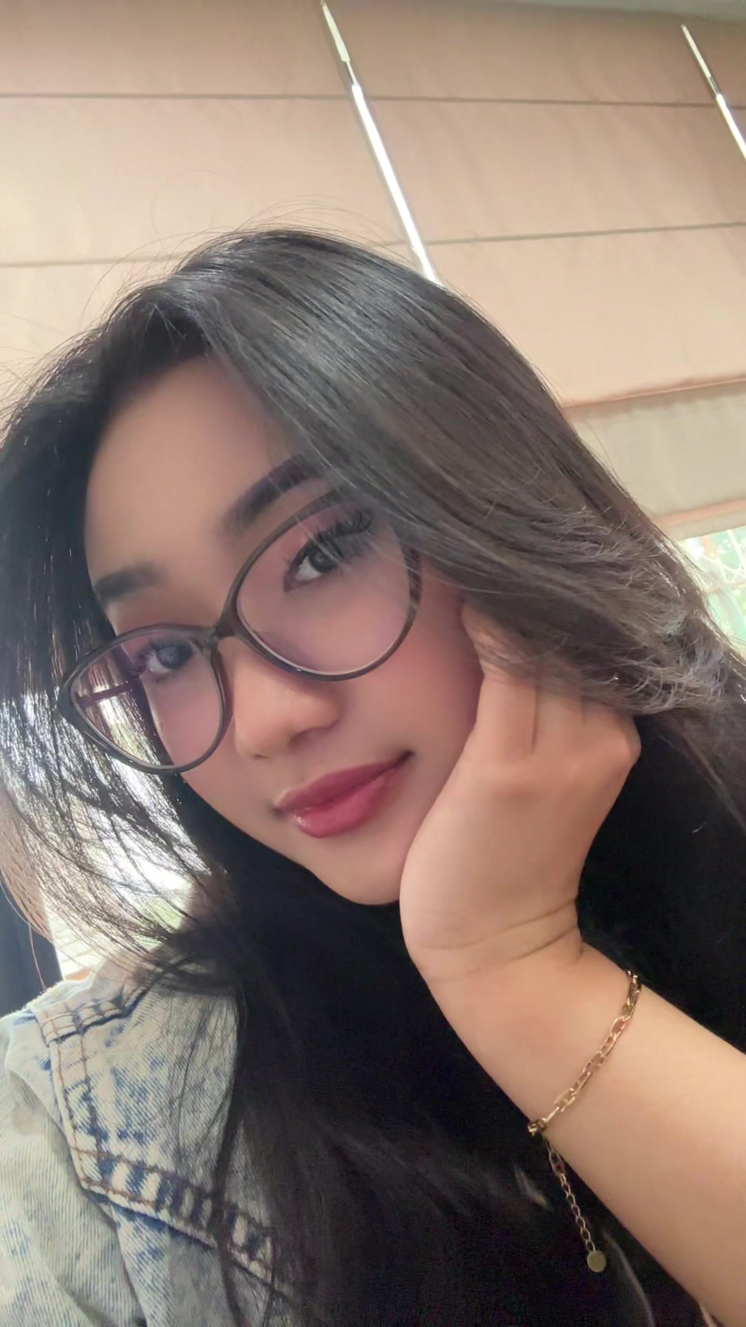 @ririiana_