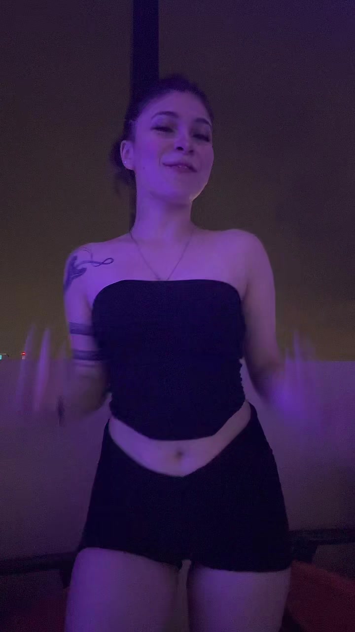 @talia_bravo