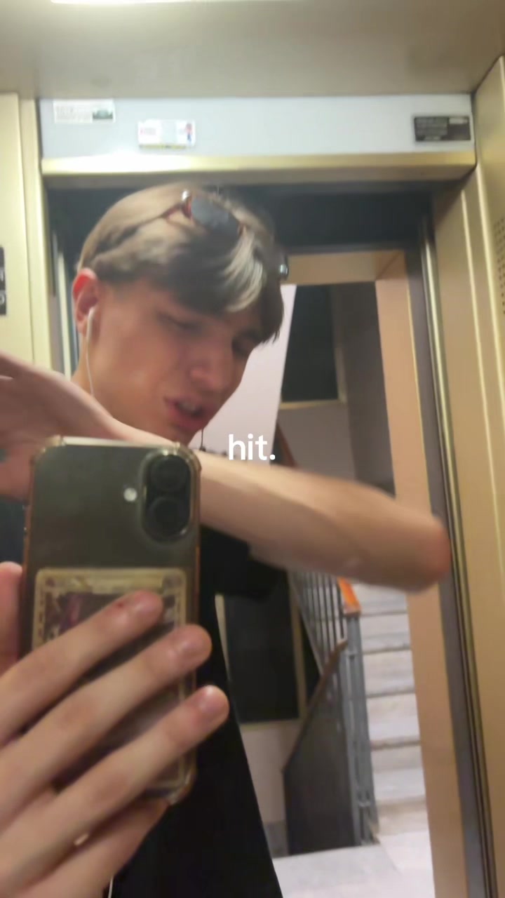 @Reskyu