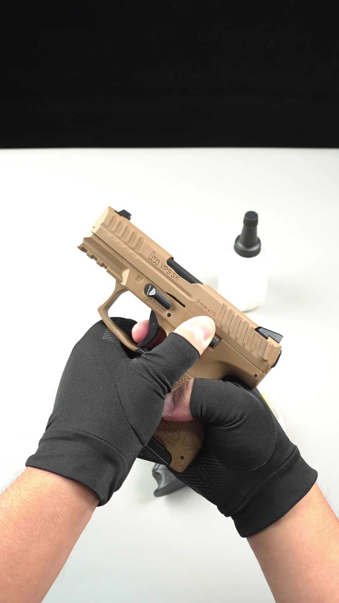 @akagtoy.com