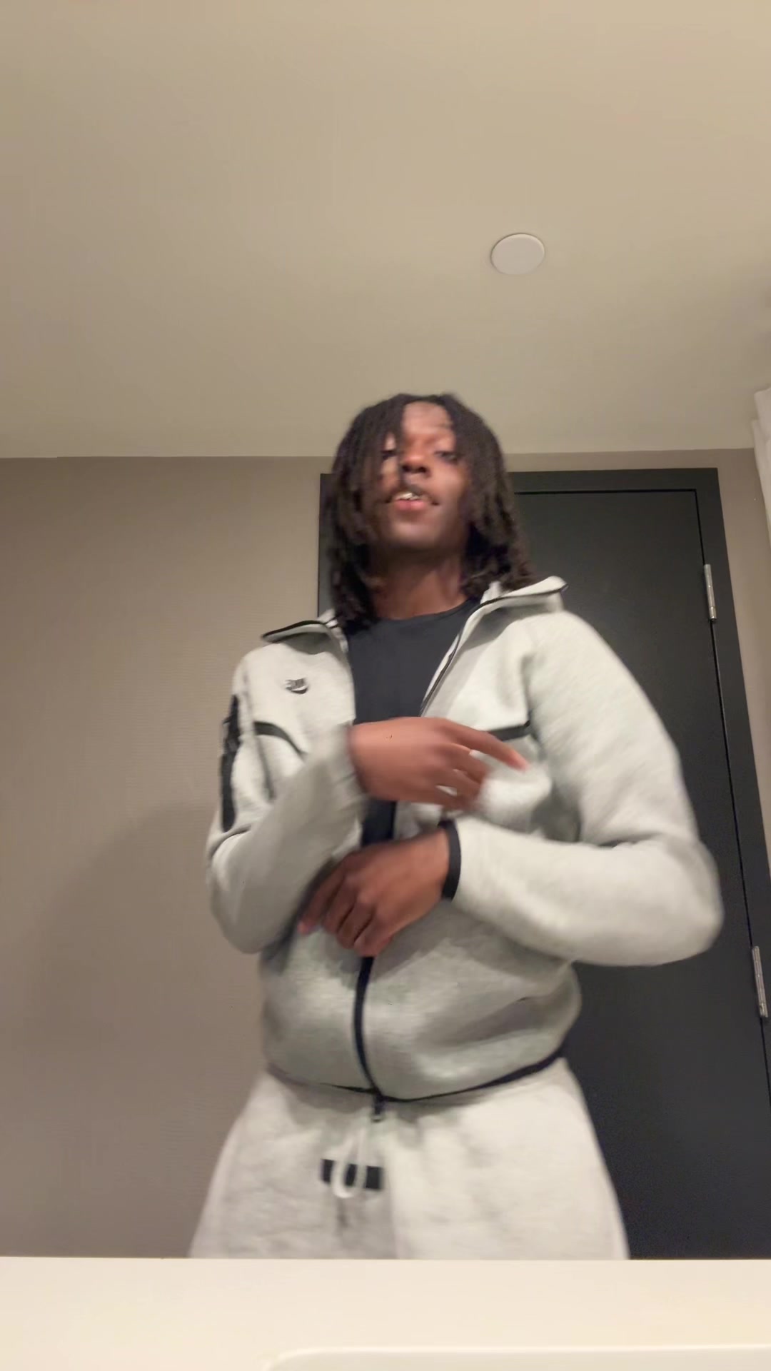 @mjaycdb