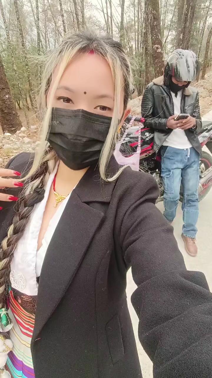 @🌿⃝βAayushma🇳🇵🇮🇶