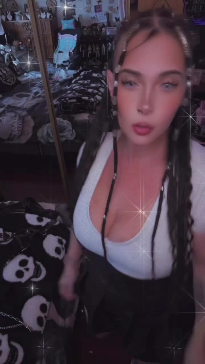 @crazyscorpiochix80