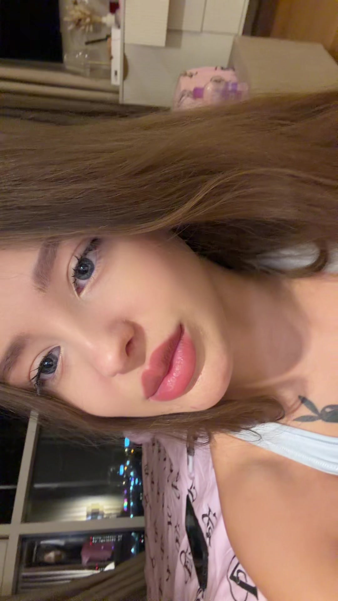 @Lolilool_