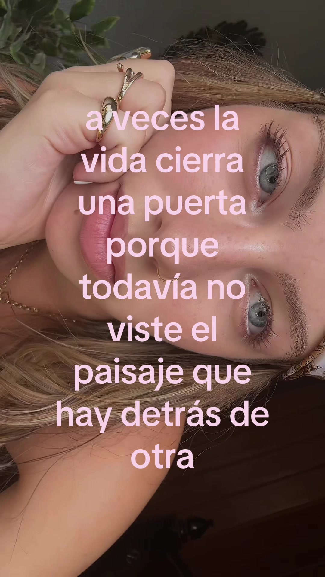 @ʀᴏxxᴀɴɴᴀ ༉