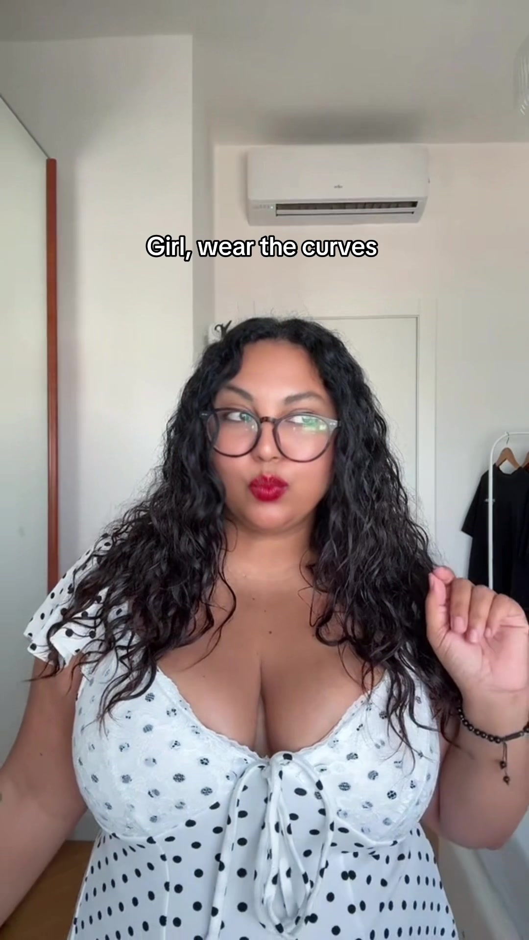@Tiffany|Midsize curvy fashion