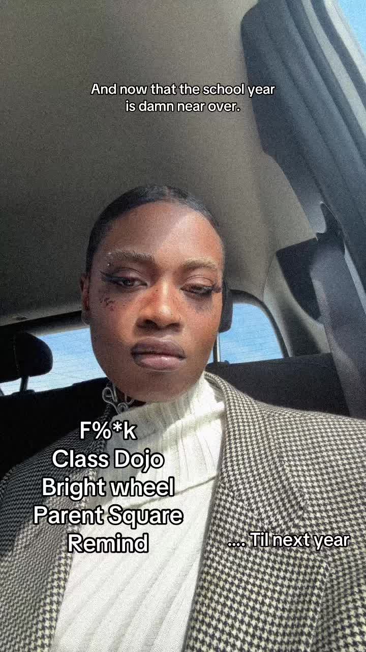 @Ugly Girl | Fashion Archivist