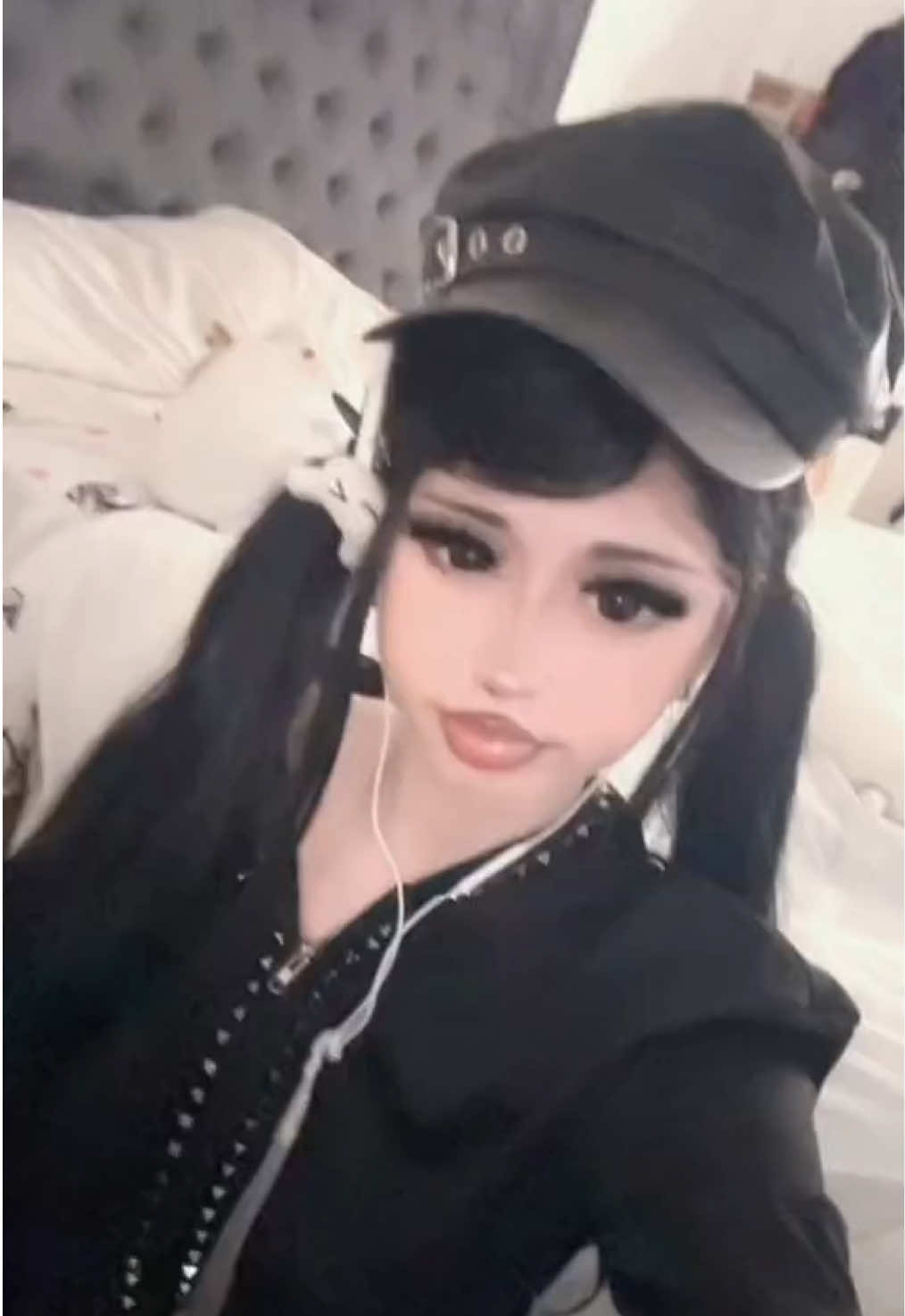 @derpybunnibleh