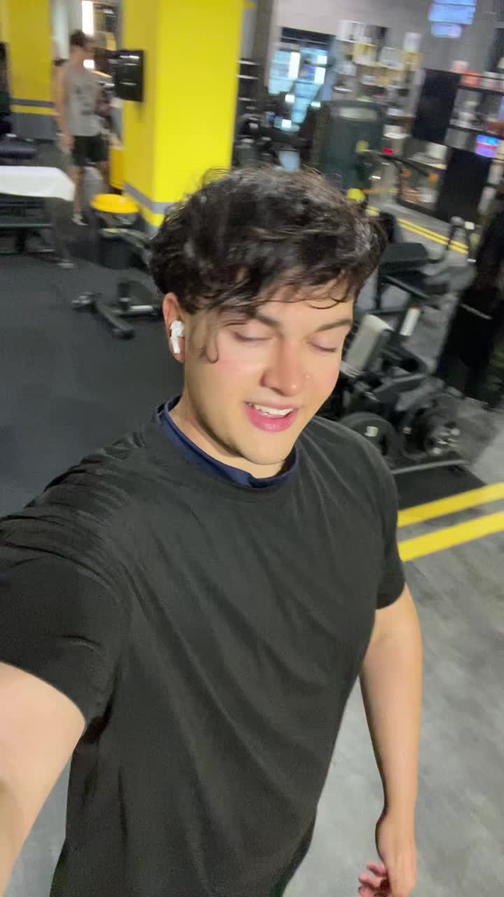 @ronniedaia