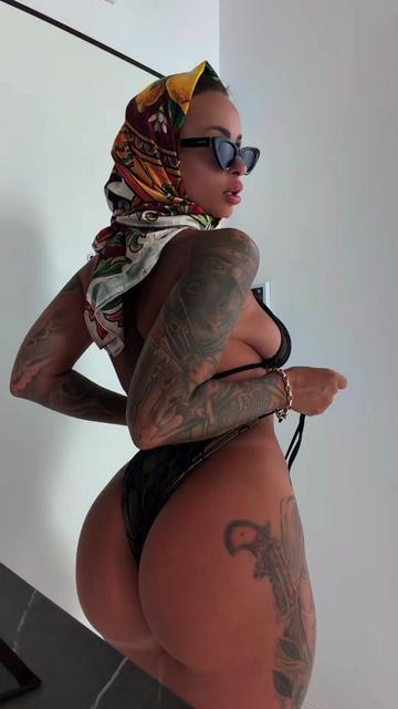 @Naomi Star Oficial