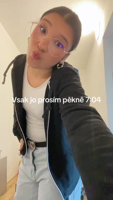 @Nikola Reziova_official_učet