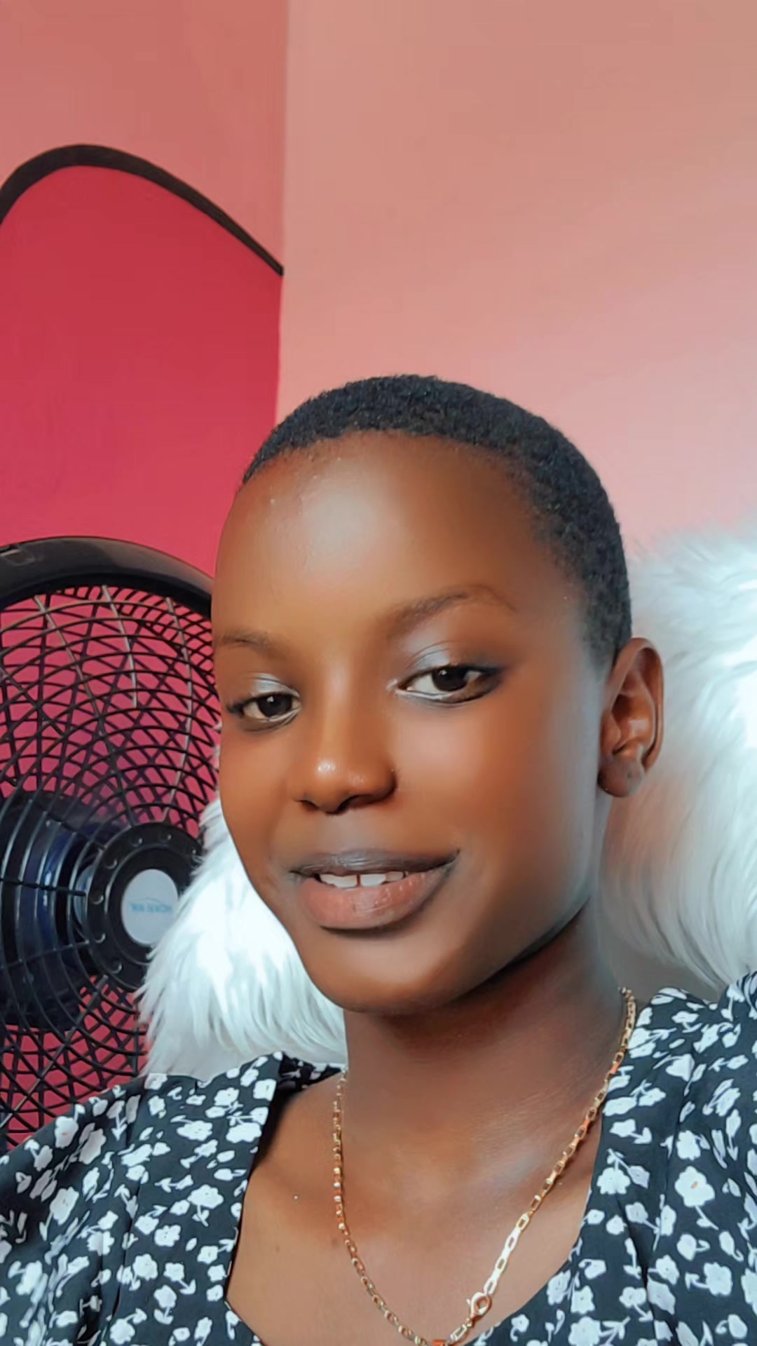 @Uwera chammah ✨️