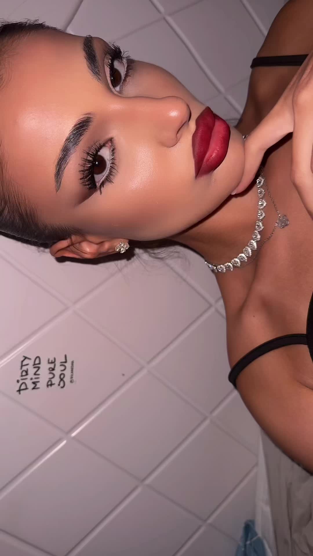 @Raya Petrova | Makeup Artist