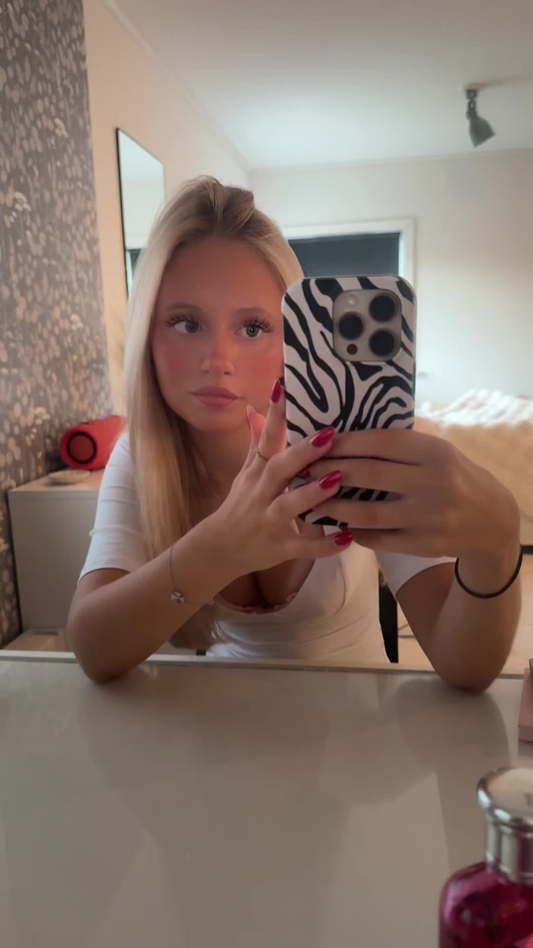 @V I L J A🐆🛍️🎀