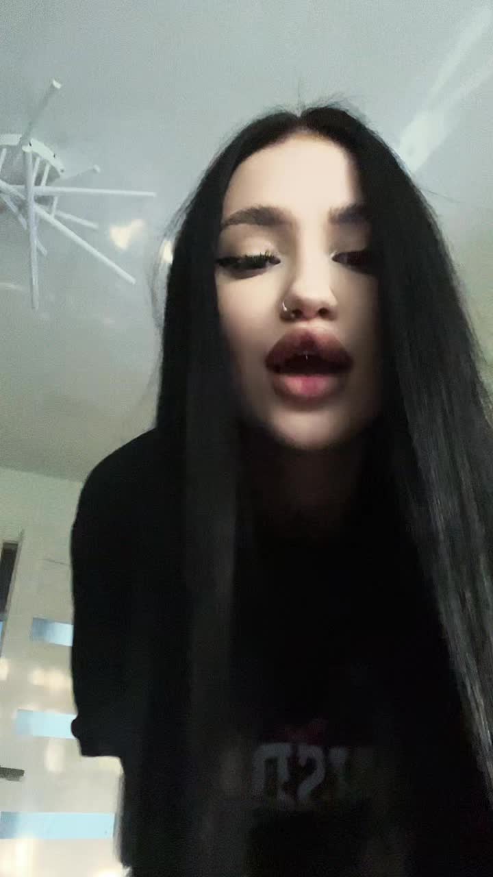 @Кошка