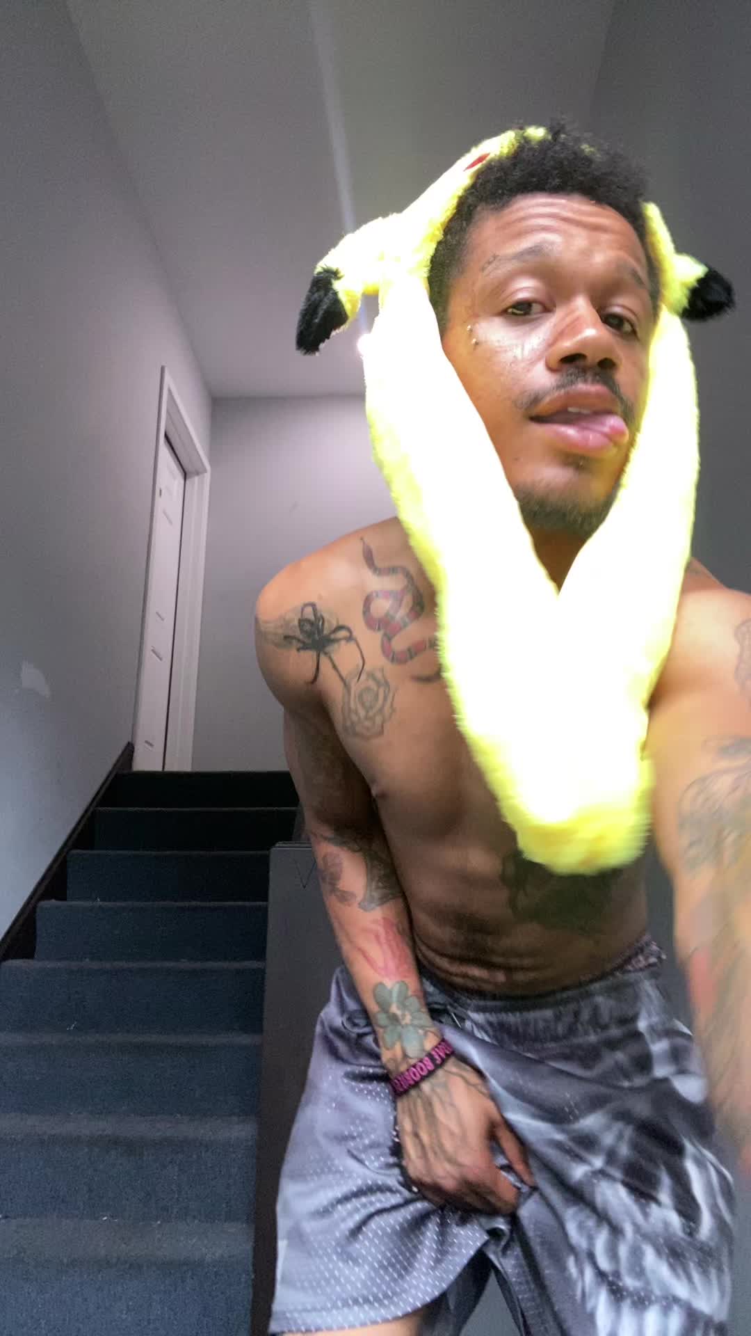 @👁️🗨️🦷🦷👁️🗨️