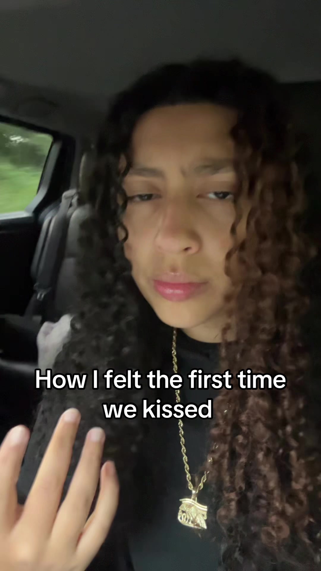 @Alana👩❤️💋👩