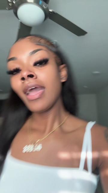@NeeNee 💕🦋
