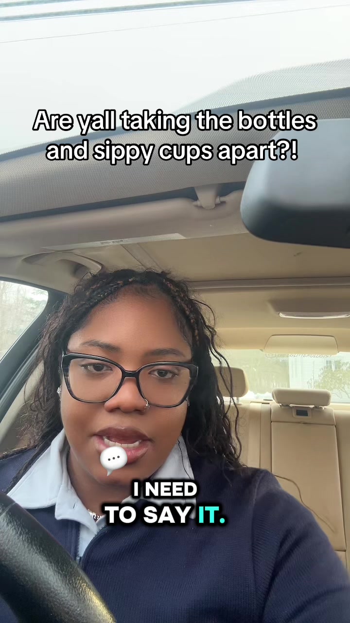 @theeglitterologist