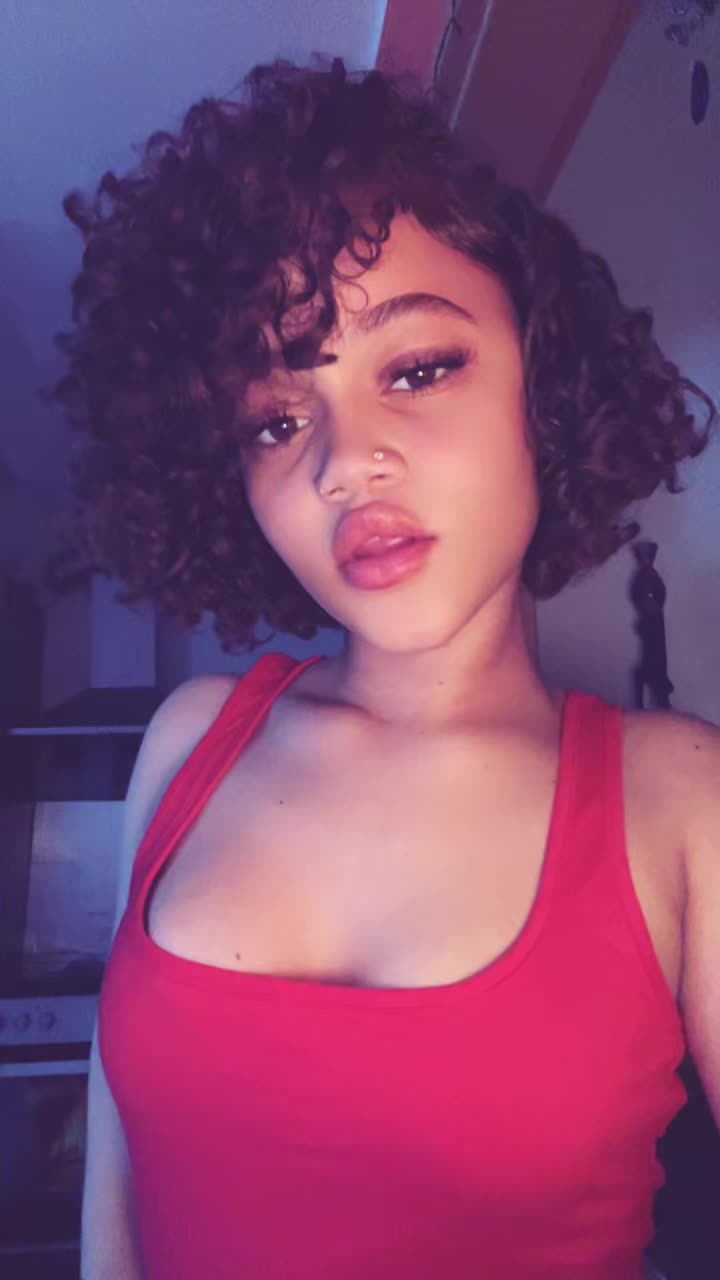 @Nicia Monteiro🇨🇻