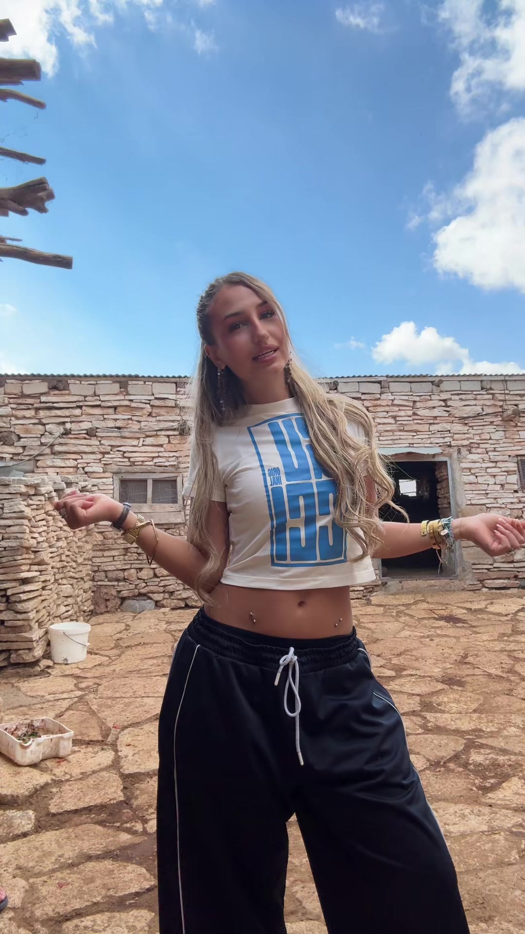 @alyshiadoll