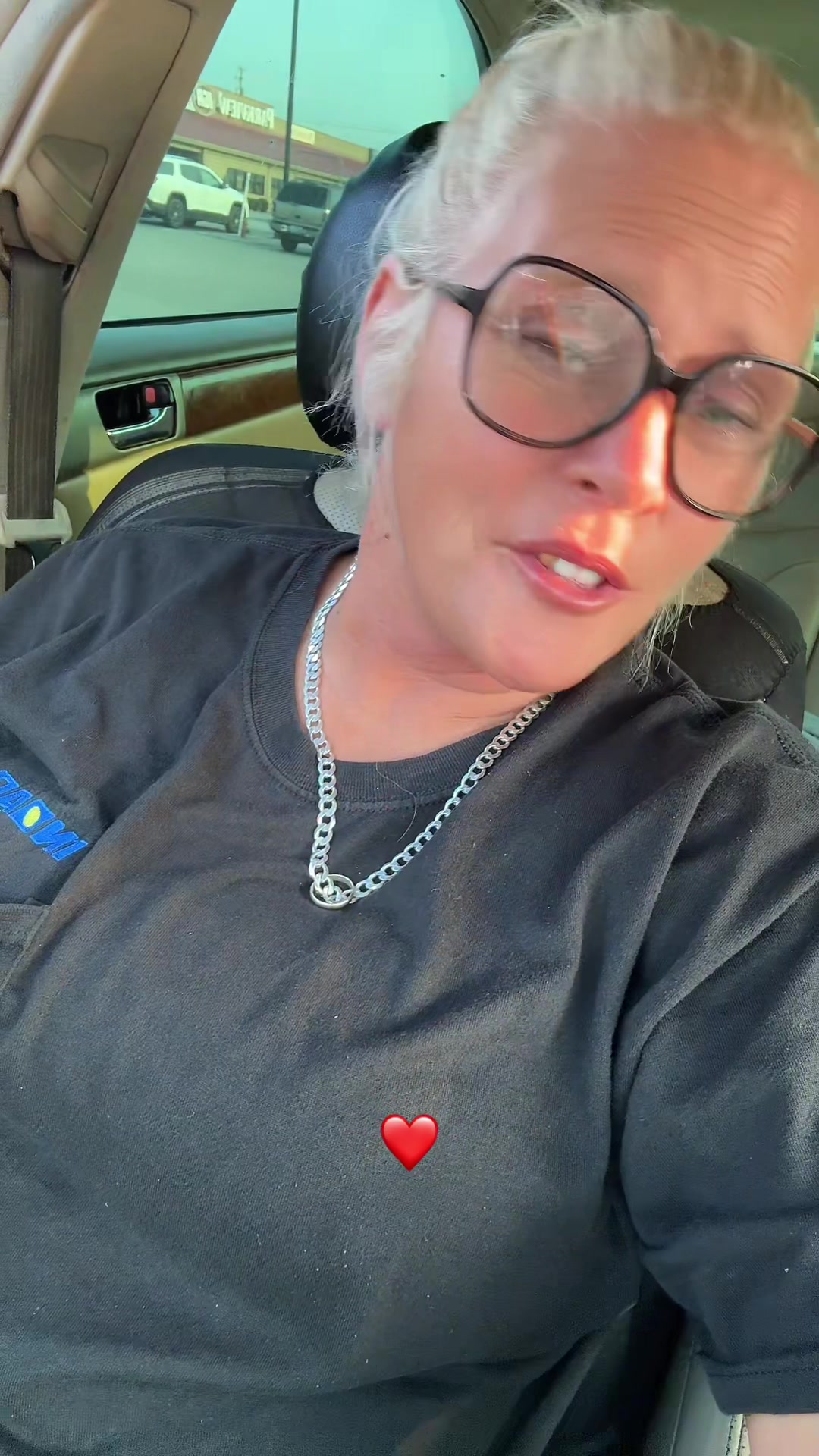 @FirsstLady
