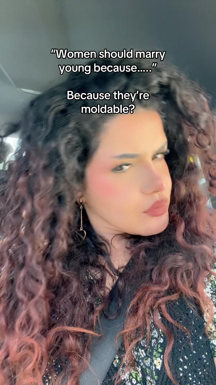 @curlzandconsciousness 𓂀