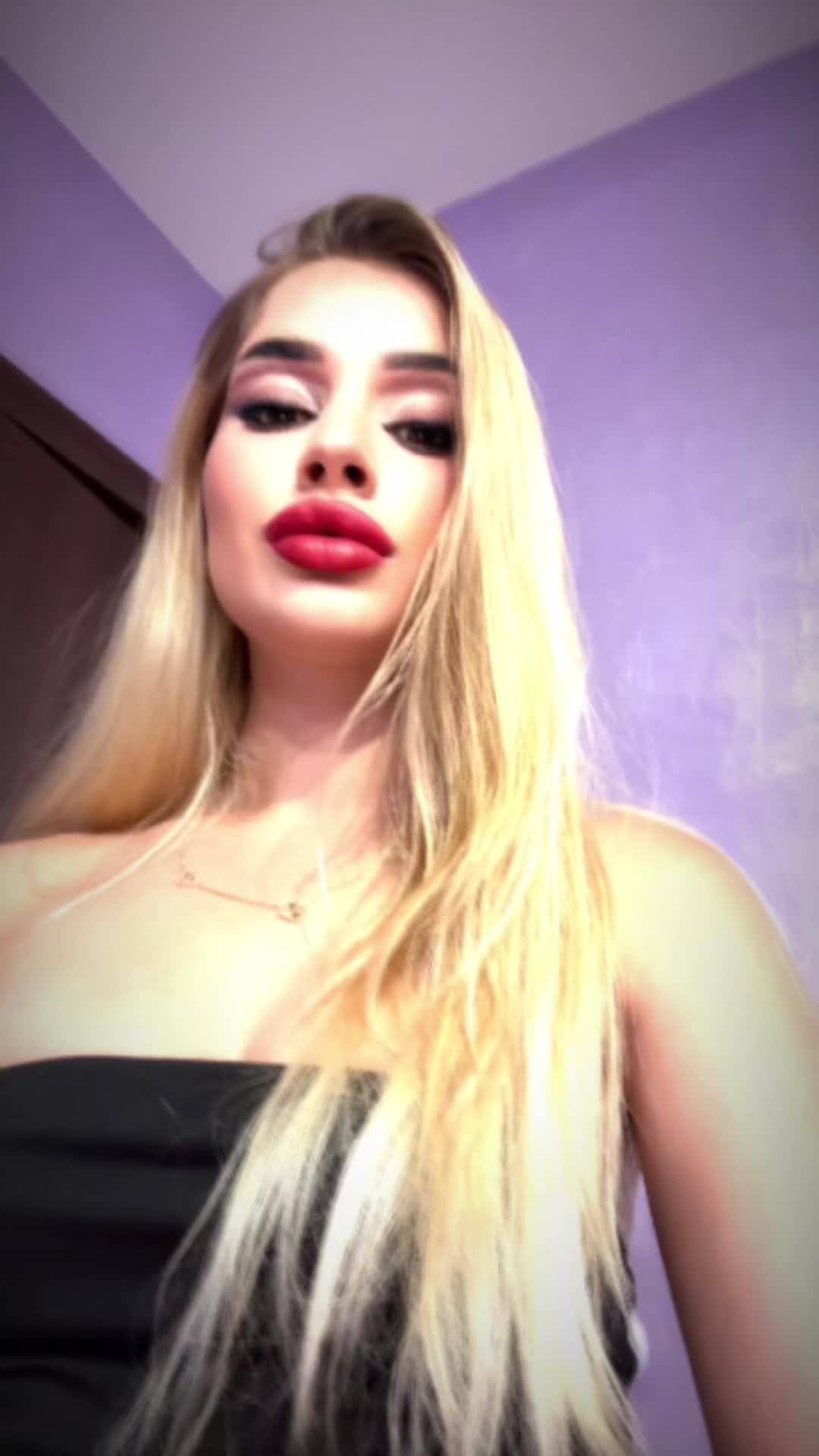 @⚜️
