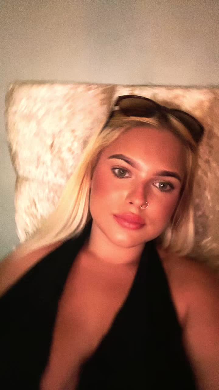 @Amielouise18