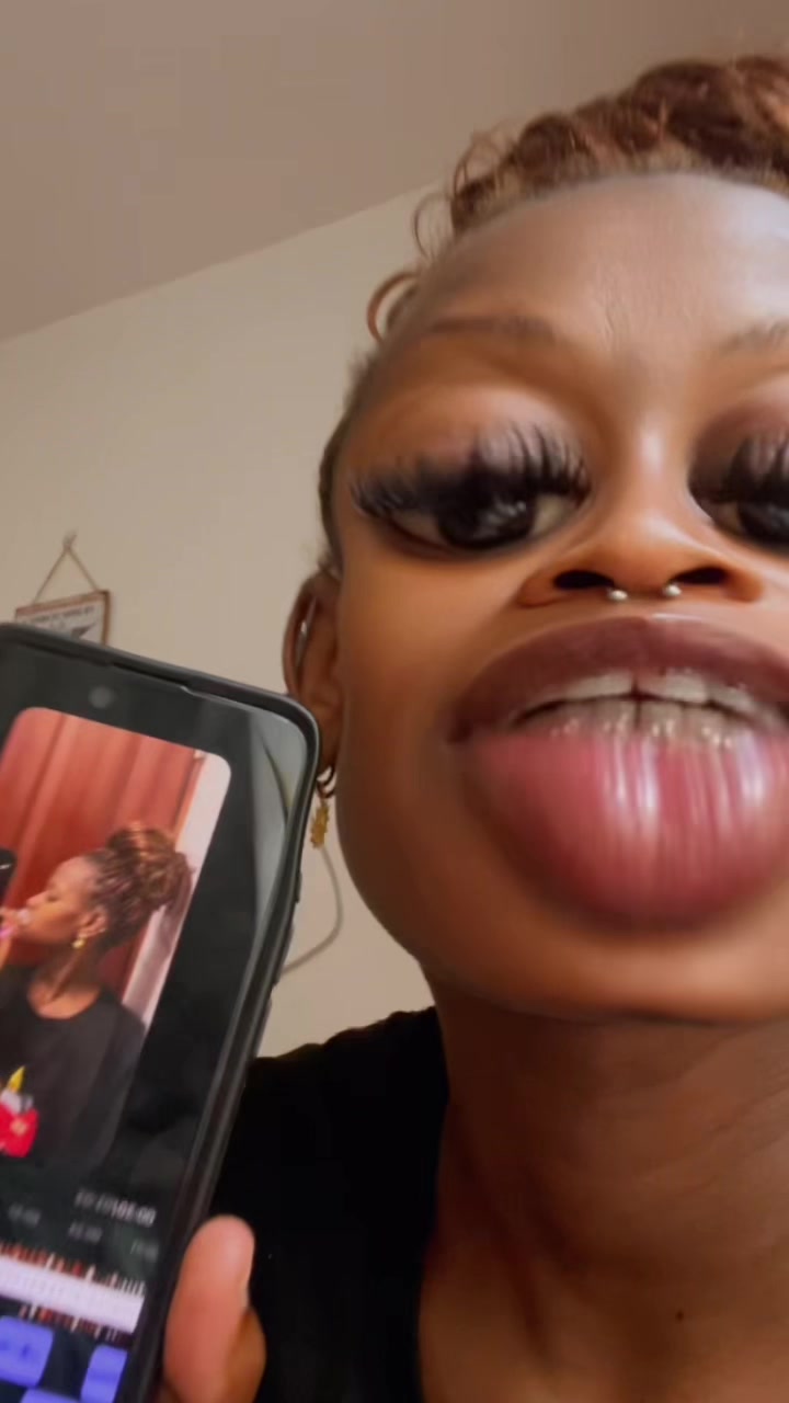 @Nina