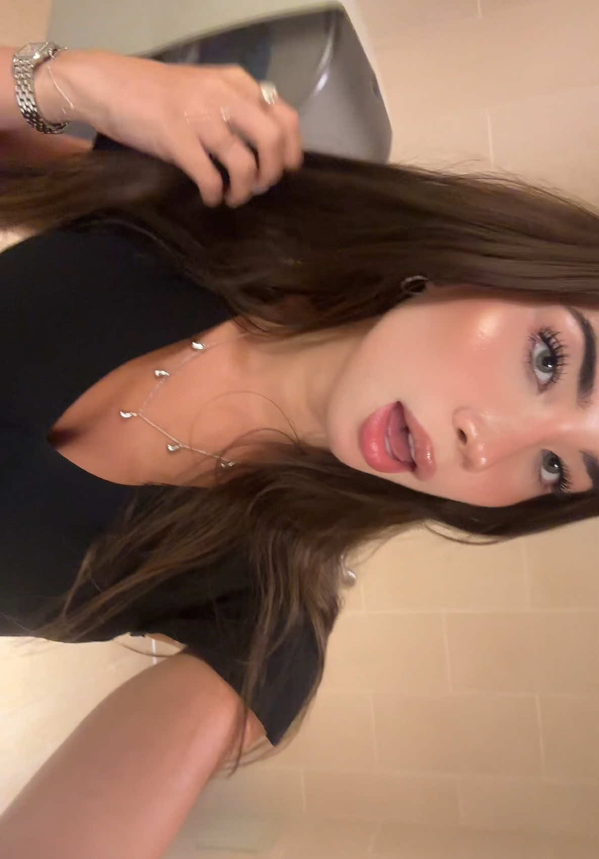 @annibbb