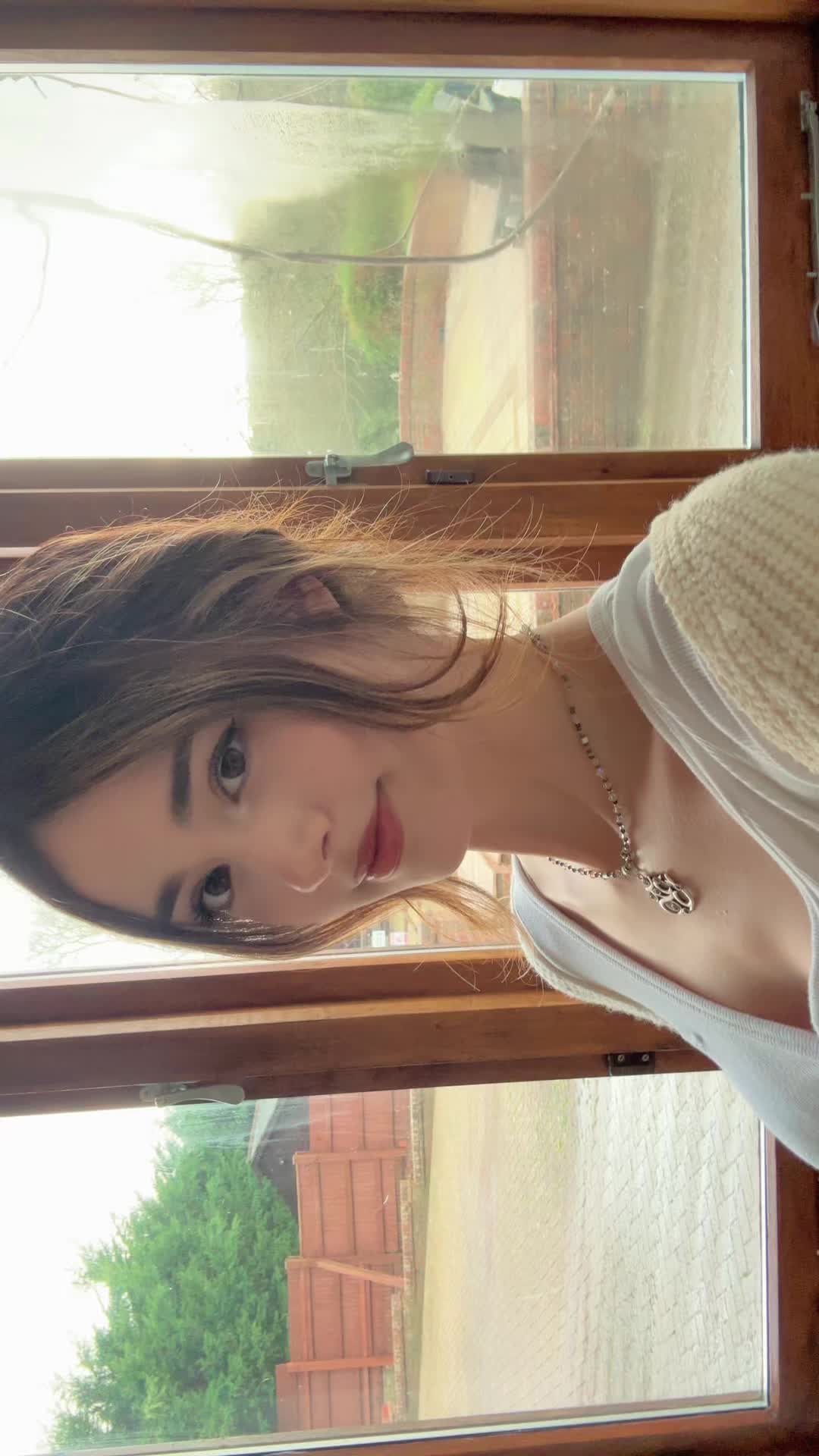 @Laisha