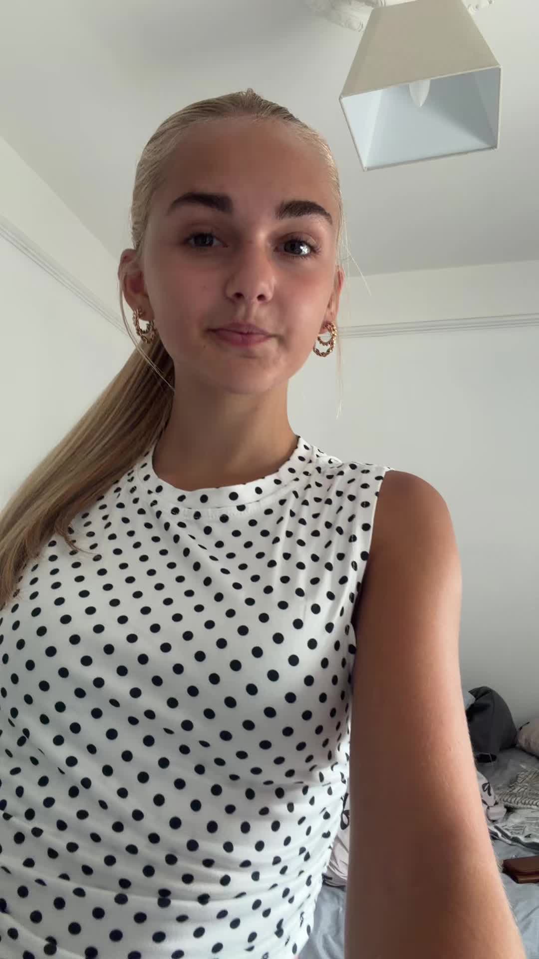 @itsskyyeeeee