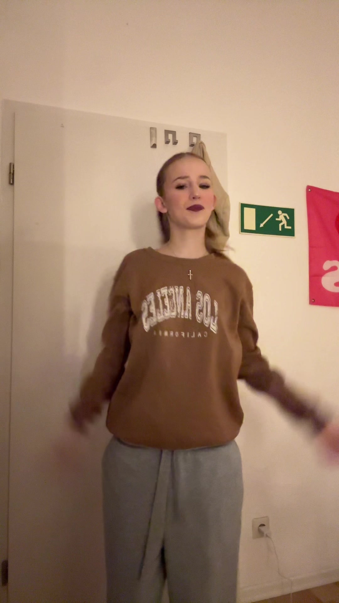 @diescrymiley_secret
