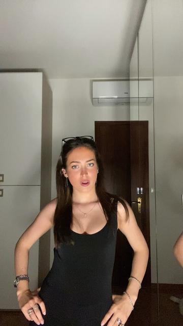 @Adriana