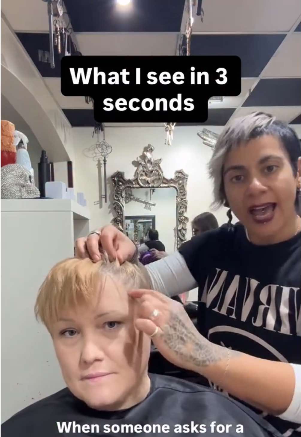 @Short Hair Cutting Specialist