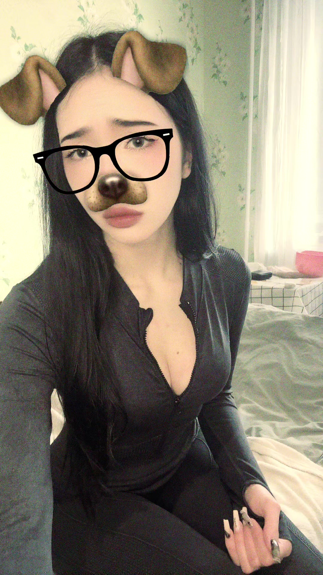 @rei)