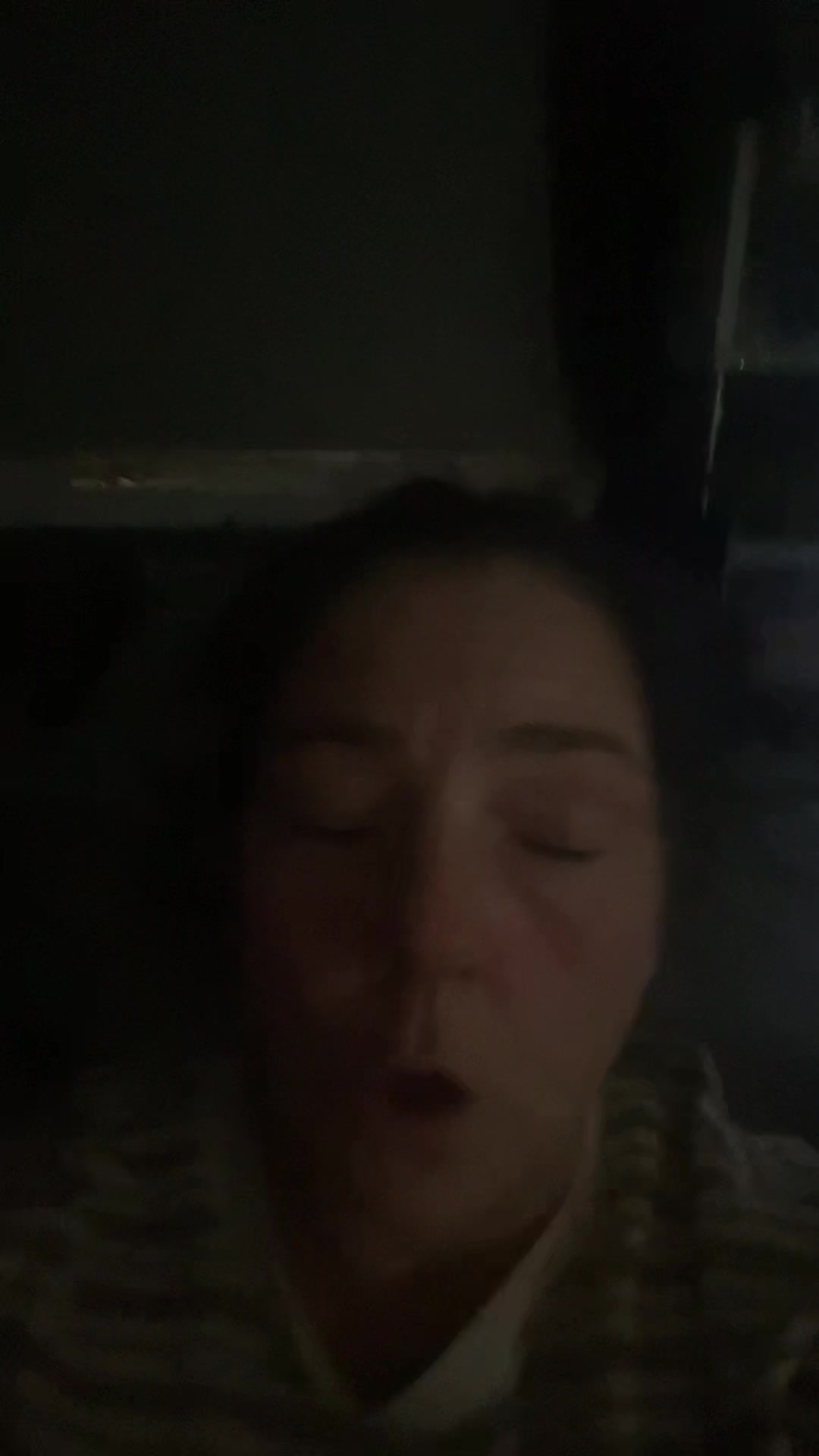 @xxx Lisa proud mother of 7 xx