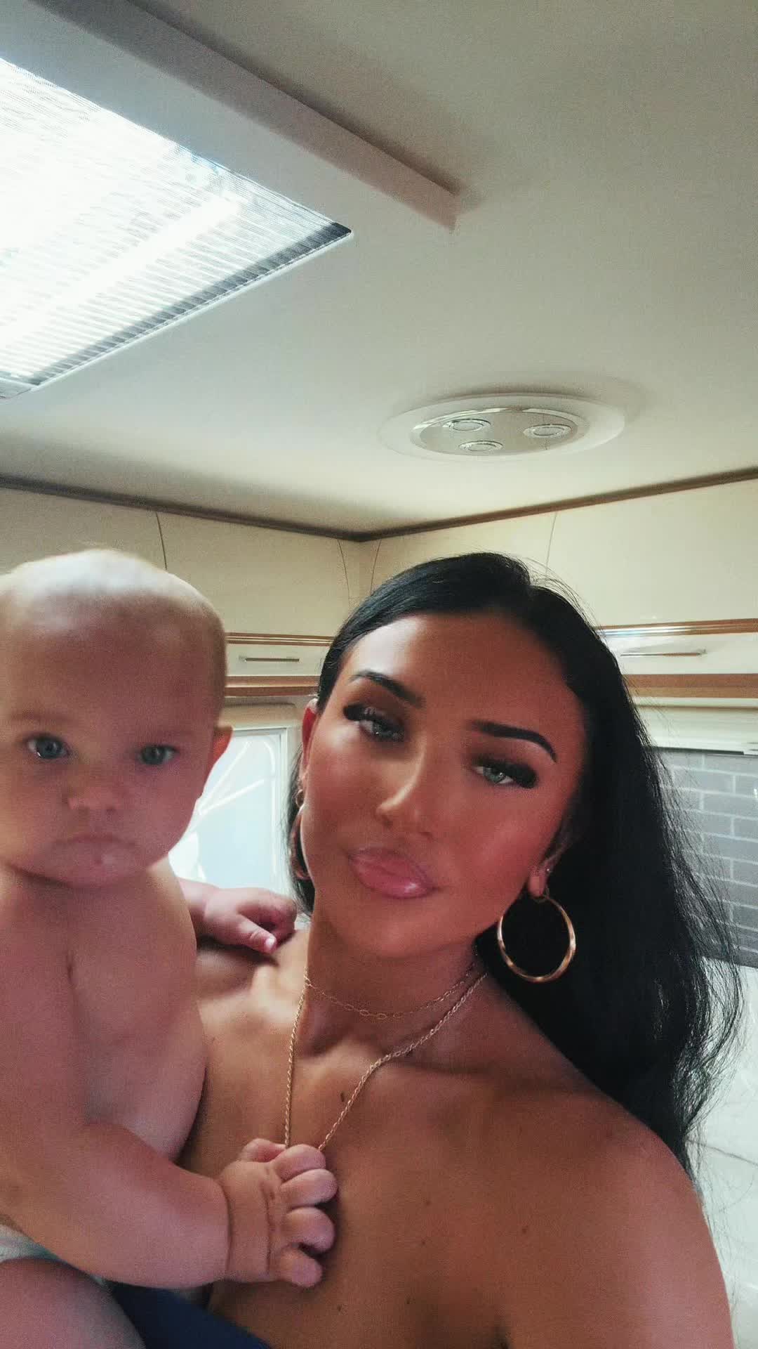 @Nicole_ Leonardx
