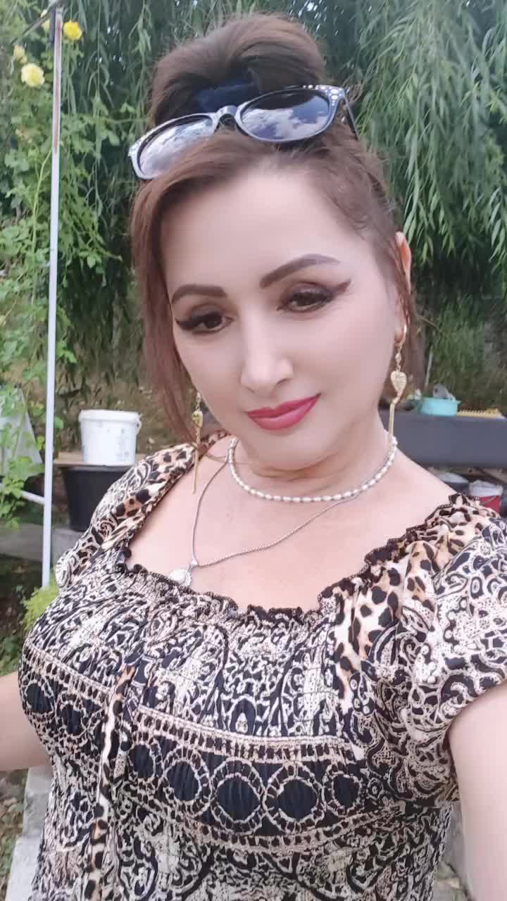 @Daniela Daniela DNL