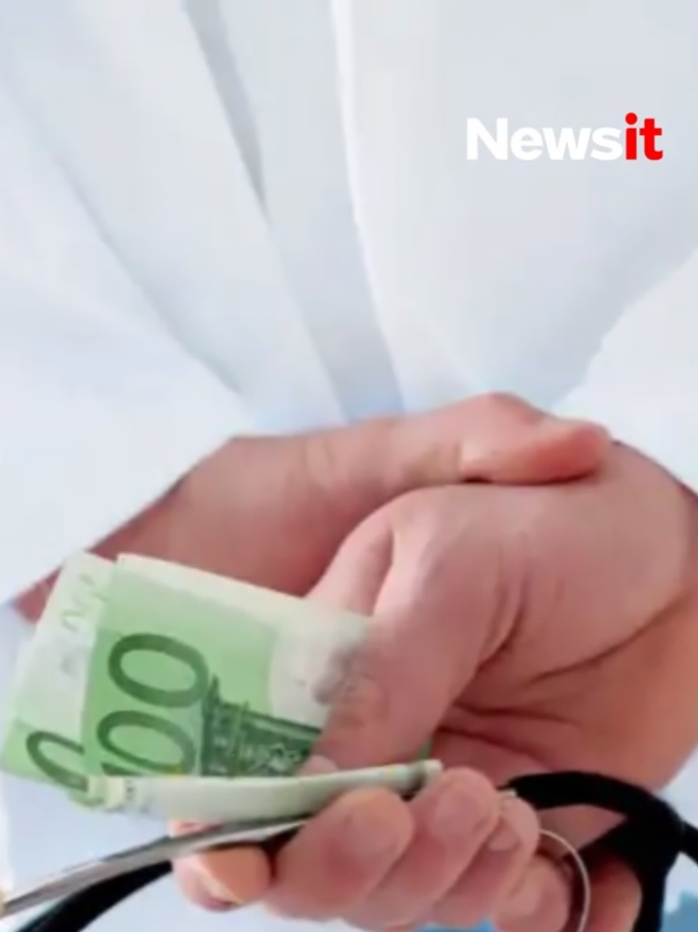 @newsit.gr