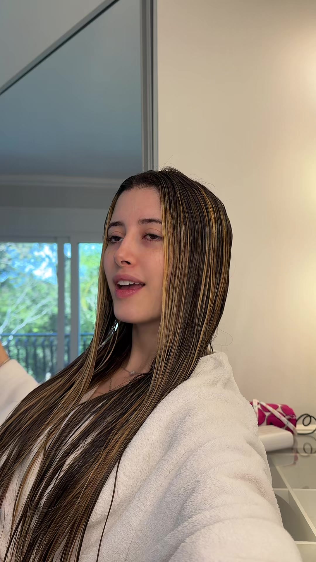 @laura