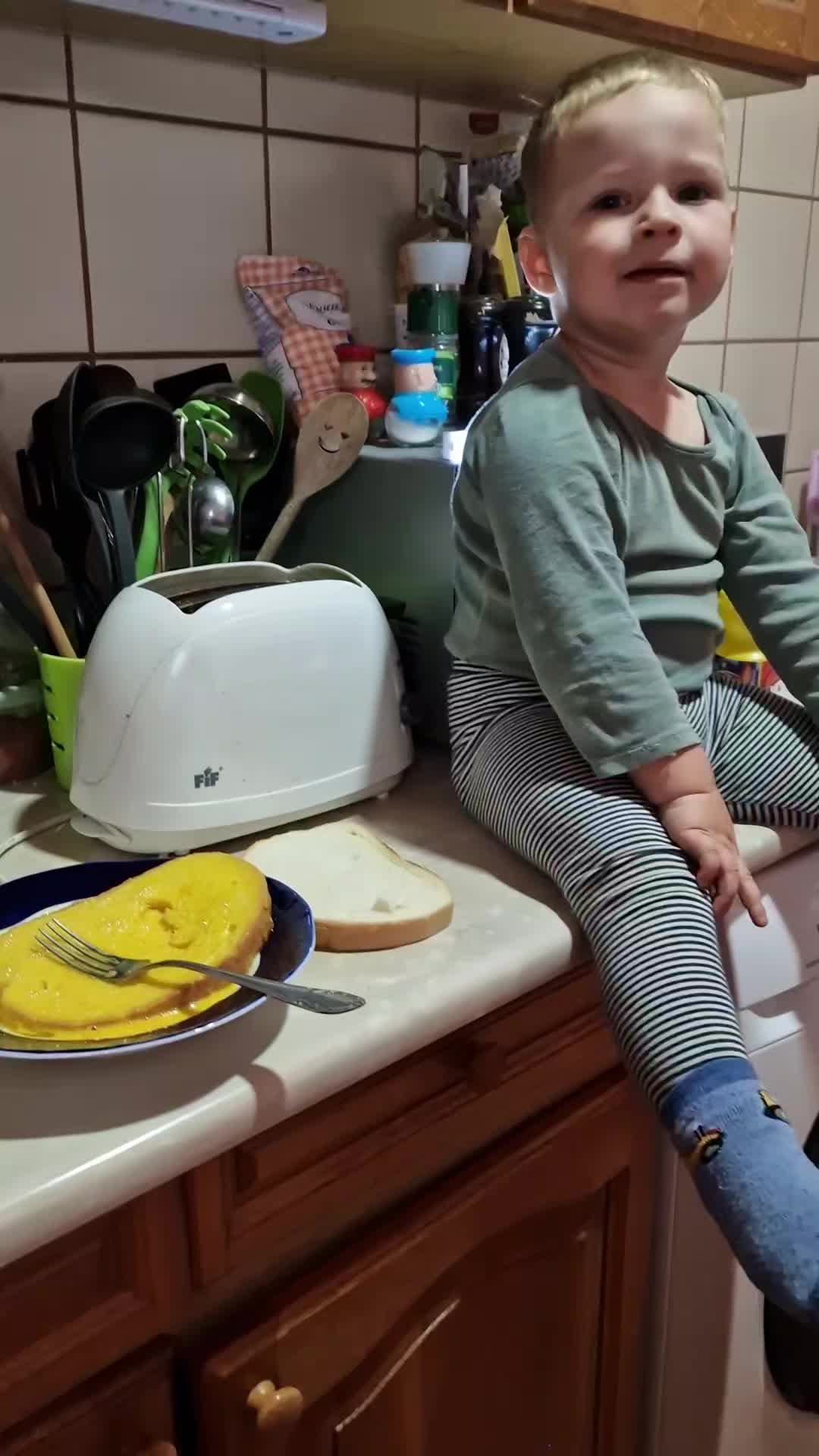 @MoneLiza